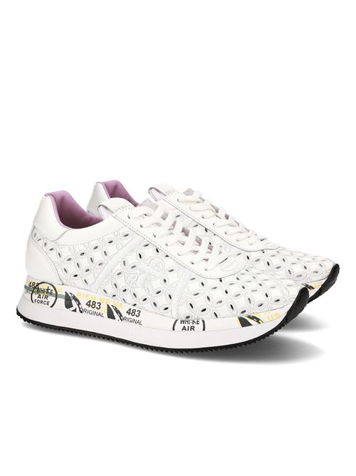 Scarpe in pelle traforata colore bianco